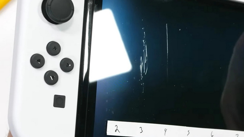 how to remove scratches from oled screen_2
