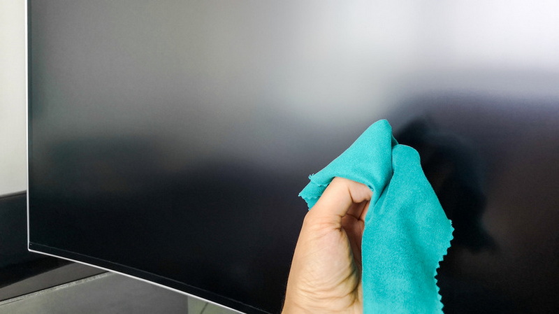 How To Clean Oled Tv Screen?