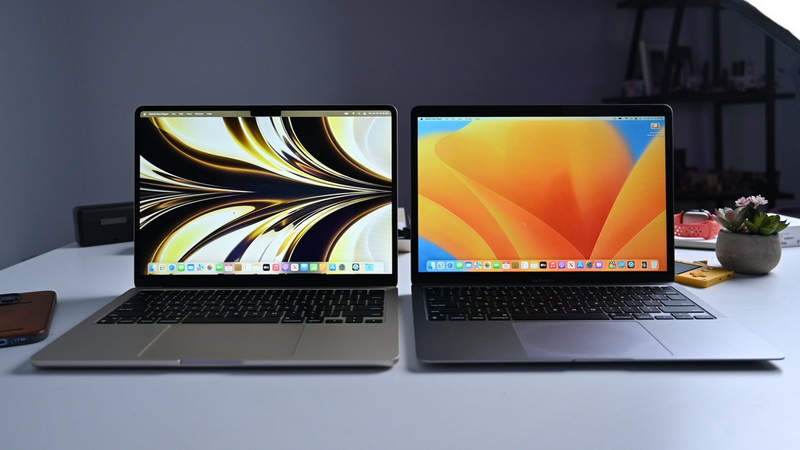 MacBook Pro Mini LED Or OLED 