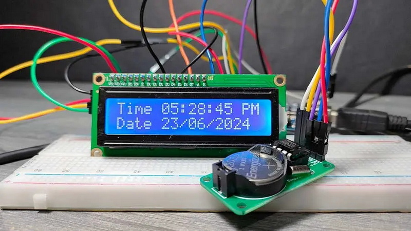 How To Display The Time with A Lcd in Arduino?