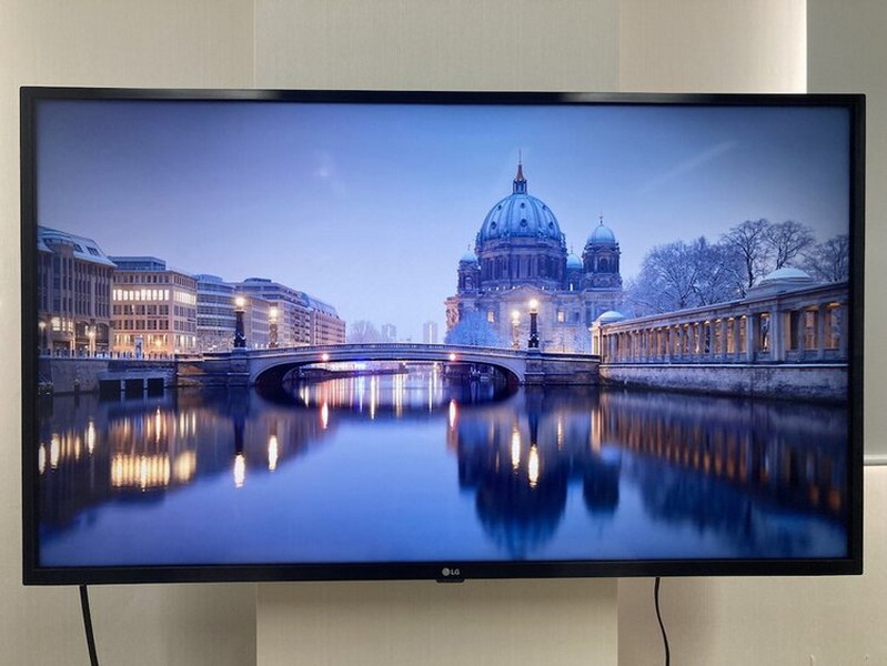 LG 4K TV Change Screensaver
