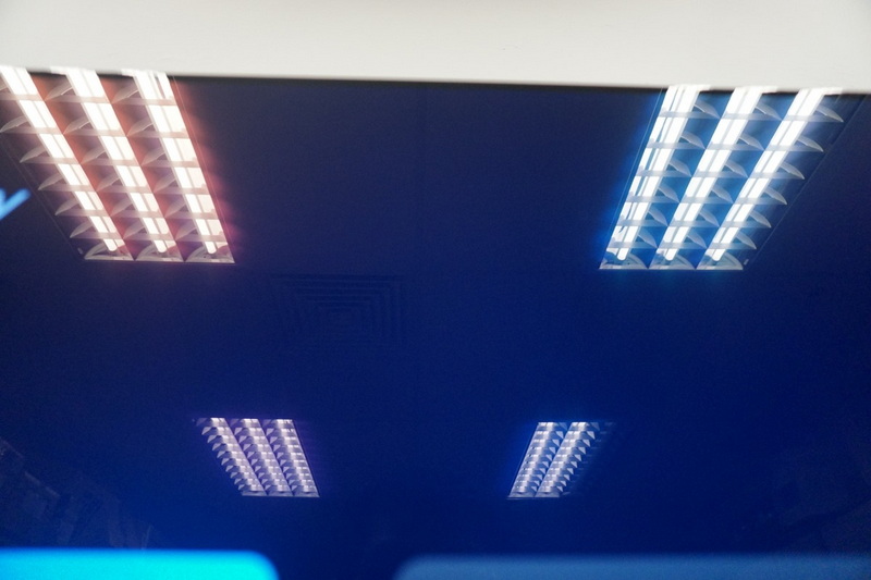 OLED Screen Reflection Issue