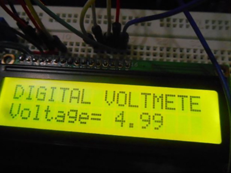 how to display voltage on lcd_4