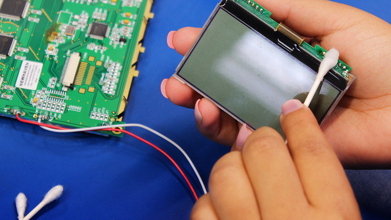 How To Clean Lcd Display_1