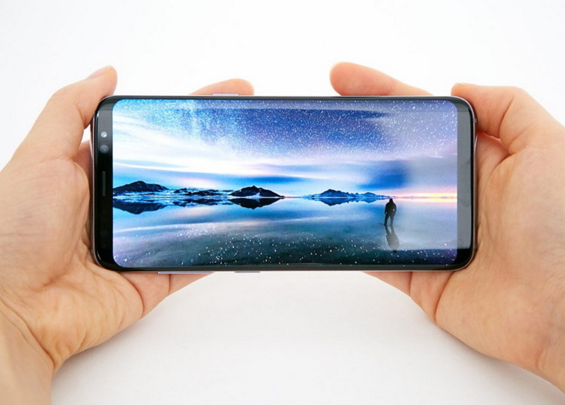 Does Samsung Galaxy S8 Use An Oled Lcd Display?