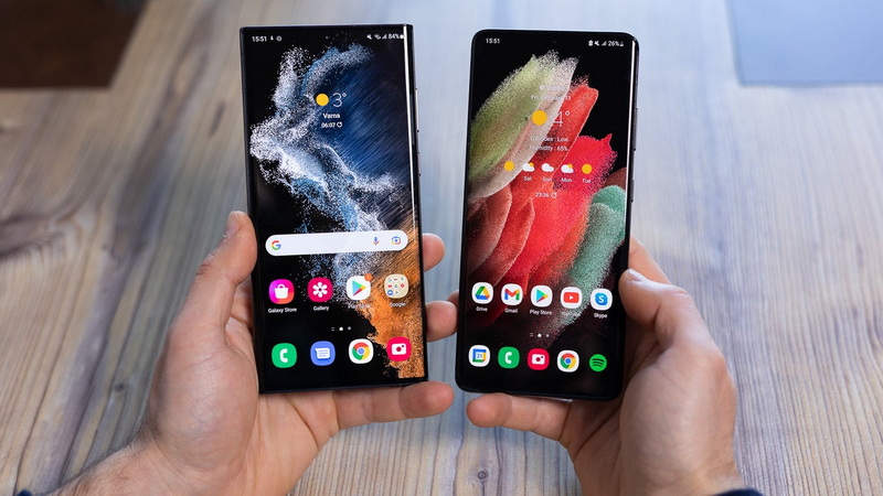 S22 AMOLED Screen Specs 