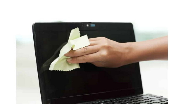 How To Clean Lcd Display_4