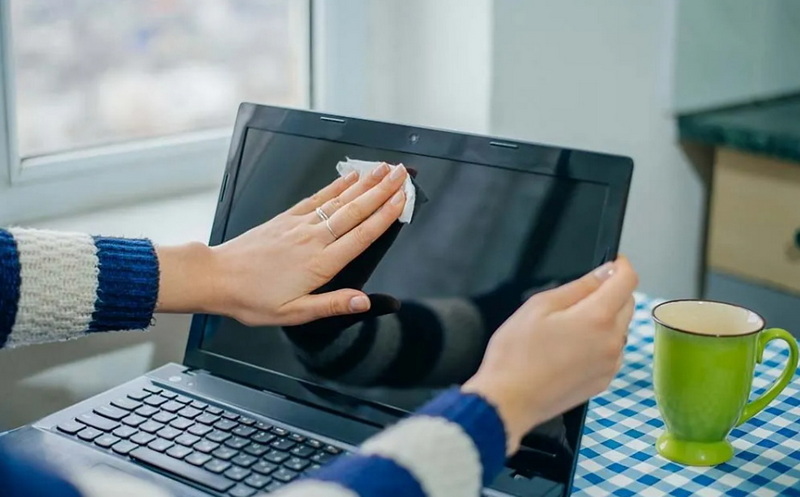 how to clean laptop lcd display_4