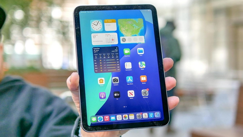iPad With OLED Panel