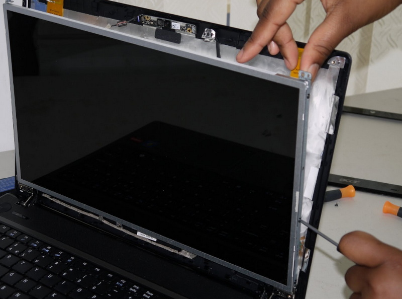 lcd panel in laptop_3