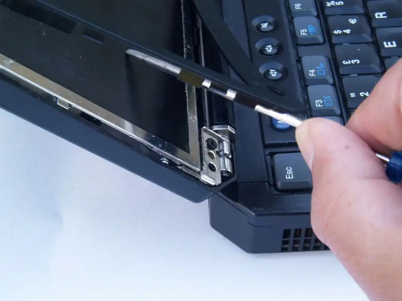 How Work A Laptop LCD Display?