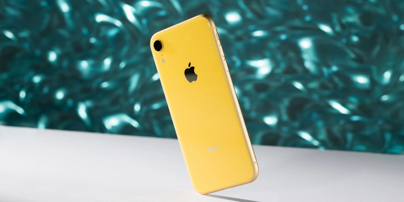Does Iphone Xr Have Oled Screen?