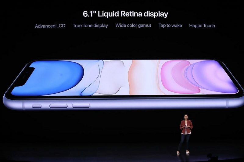 does iphone 11 have a oled screen_2