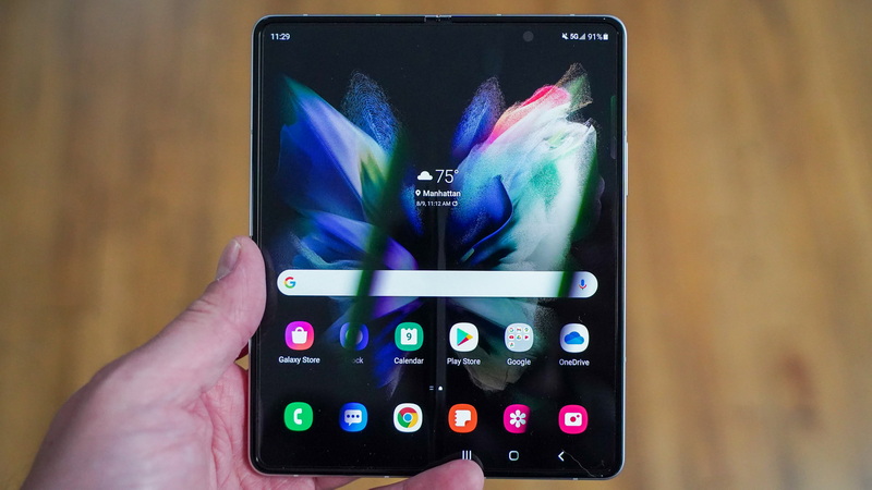 Fold Display Features