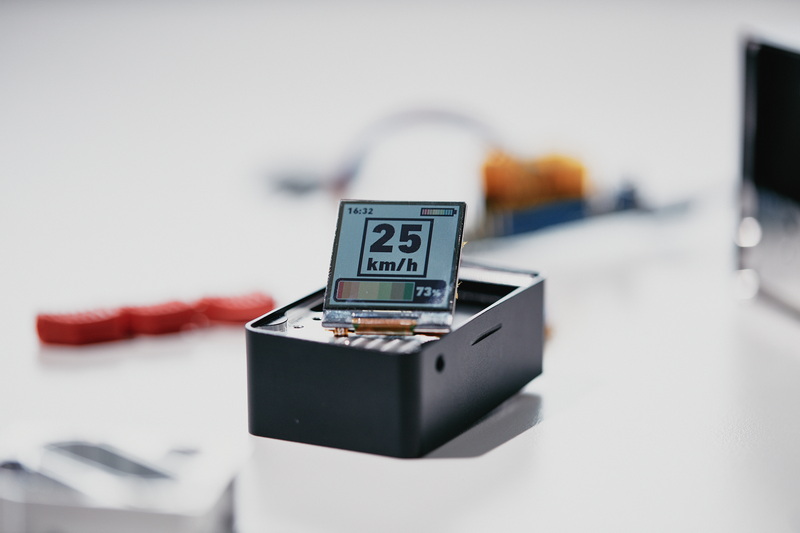 What Devices Use Transflective LCD Displays?